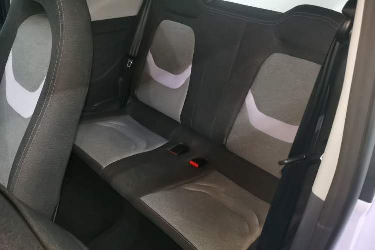 Used Chery QQ Ice Cream 2022 120km Conical Shape Lithium Iron Phosphate Left Rear Seat