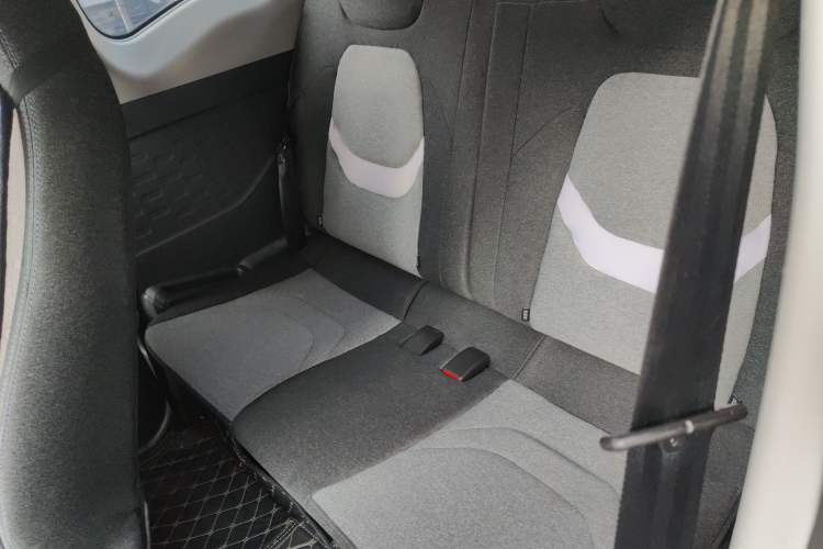 Used Chery QQ Ice Cream 2022 170km Sundae Phosphate Lithium-Ion Left Rear Seat