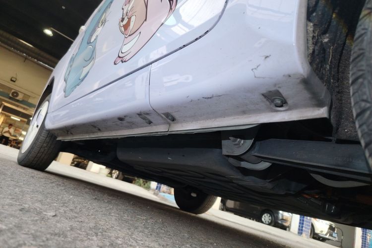 Used Chery QQ Ice Cream 2022 120km Conical Shape Lithium Iron Phosphate Left Side Sill