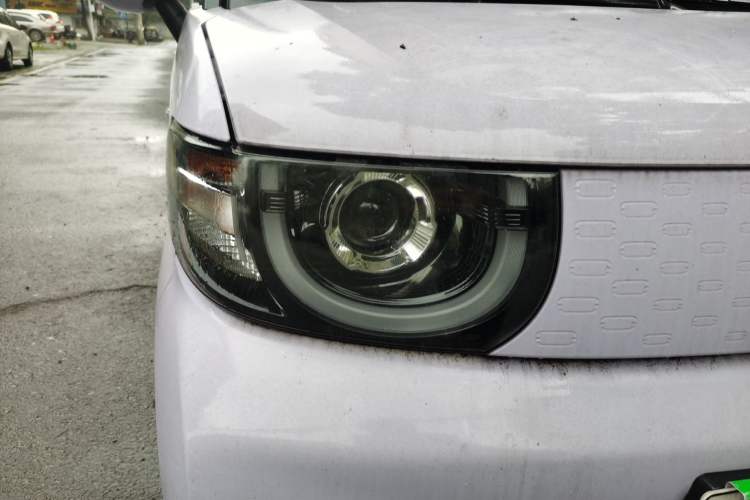 Used Chery QQ Ice Cream 2022 170km Sundae Phosphate Lithium-Ion Right Front Headlight