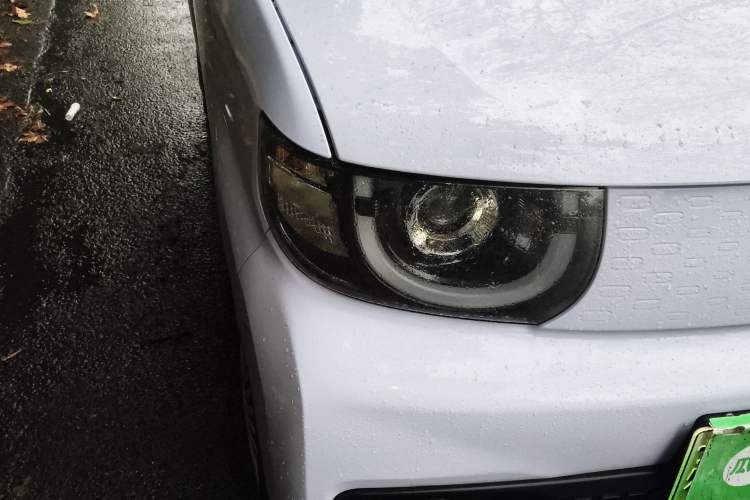 Used Chery QQ Ice Cream 2022 170km Sundae Phosphate Lithium-Ion Right Front Headlight