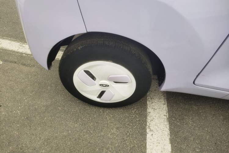Used Chery QQ Ice Cream 2022 170km Sundae Ternary Lithium Right Rear Wheel Hub