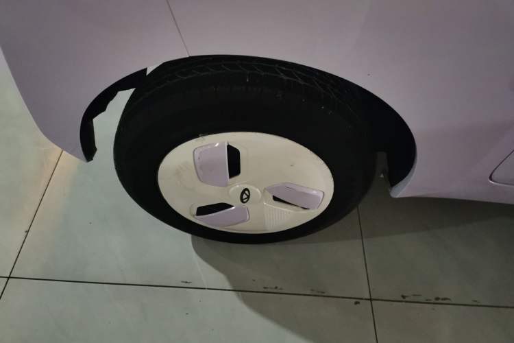 Used Chery QQ Ice Cream 2022 170km Sundae Phosphate Lithium-Ion Right Rear Wheel Hub
