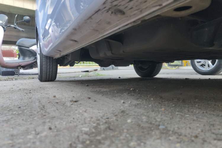 Used Chery QQ Ice Cream 2022 170km Sundae Phosphate Lithium-Ion Right Side Sill