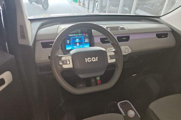 Used Chery QQ Ice Cream 2022 170km Sundae Phosphate Lithium-Ion Steering Wheel