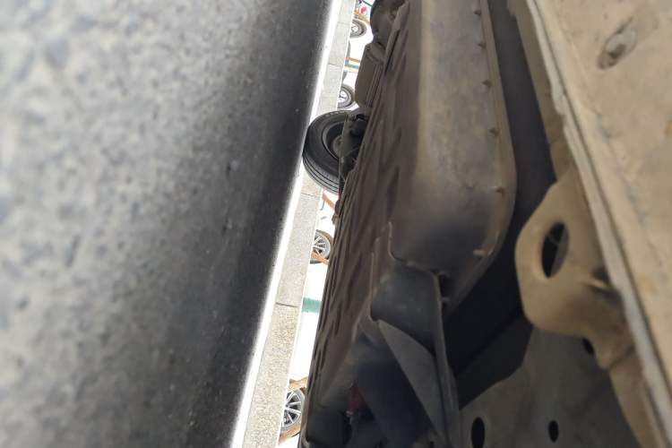 Used Chery QQ Ice Cream 2022 120km Conical Shape Lithium Iron Phosphate Chassis Front Right