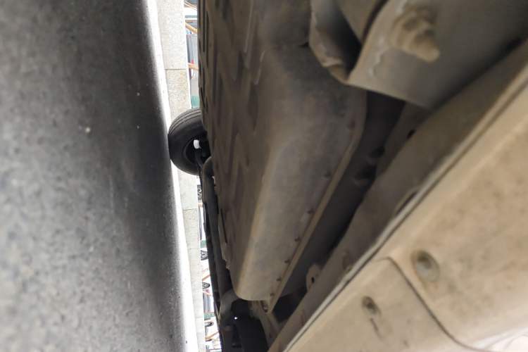 Used Chery QQ Ice Cream 2022 120km Conical Shape Lithium Iron Phosphate Chassis Rear Right