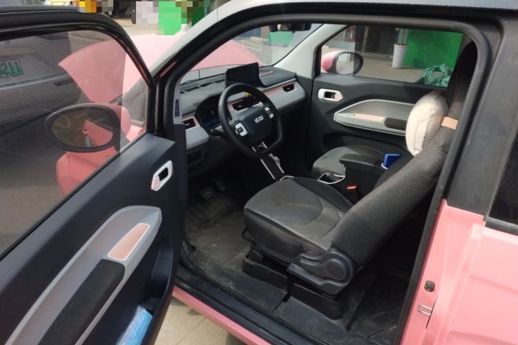 Used Chery QQ Ice Cream 2022 170km Sundae Phosphate Lithium-Ion Driver Seat