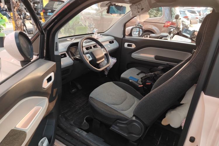 Used Chery QQ Ice Cream 2022 170km Sundae Phosphate Lithium-Ion Driver Seat