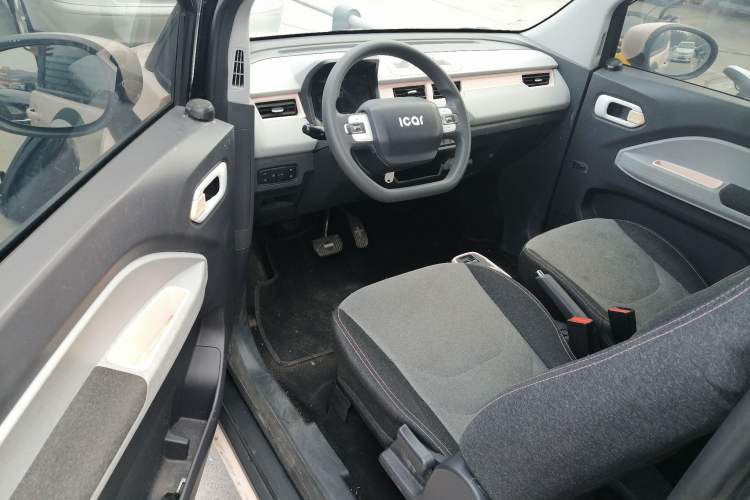 Used Chery QQ Ice Cream 2022 170km Sundae Phosphate Lithium-Ion Driver Seat