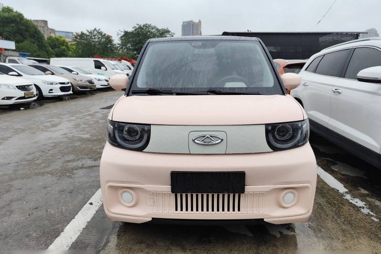 Used Chery QQ Ice Cream 2022 170km Sundae Phosphate Lithium-Ion Exterior 1