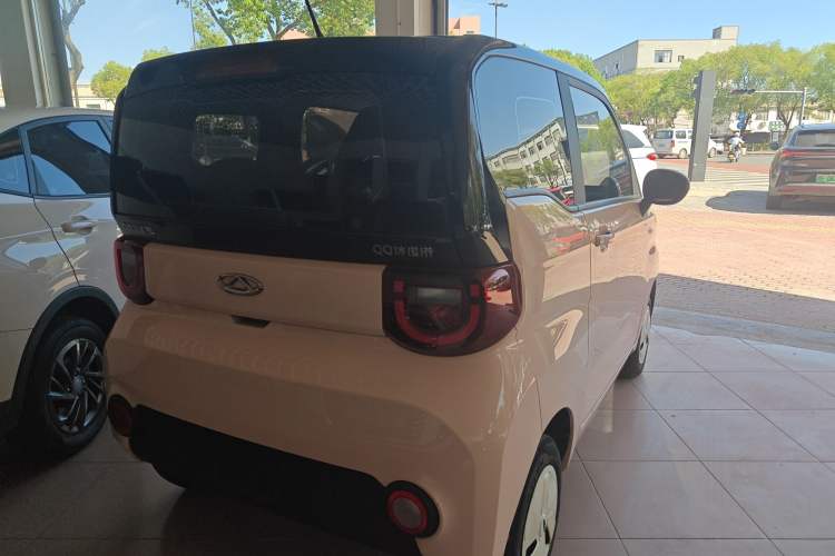 Used Chery QQ Ice Cream 2022 120km Milkshake Phosphate Lithium-Iron Exterior 3