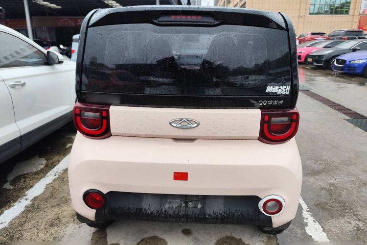 Used Chery QQ Ice Cream 2022 170km Sundae Phosphate Lithium-Ion Exterior 4