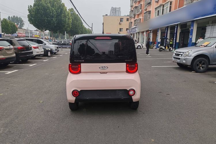 Used Chery QQ Ice Cream 2022 170km Sundae Phosphate Lithium-Ion Exterior 4