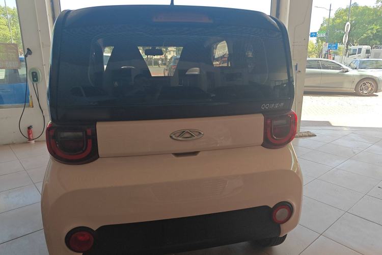 Used Chery QQ Ice Cream 2022 120km Milkshake Phosphate Lithium-Iron Exterior 4
