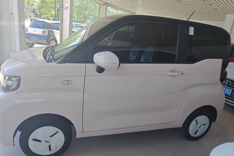 Used Chery QQ Ice Cream 2022 120km Milkshake Phosphate Lithium-Iron Exterior 5
