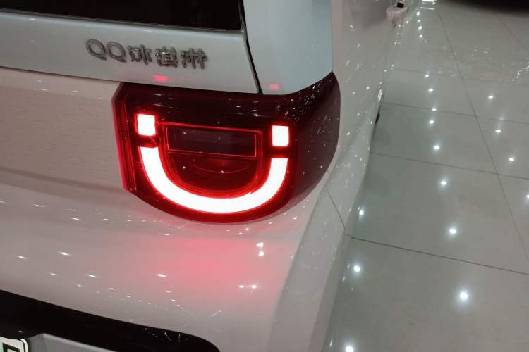 Used Chery QQ Ice Cream 2022 Taohuanxi Sweet Peach Edition Exterior 6