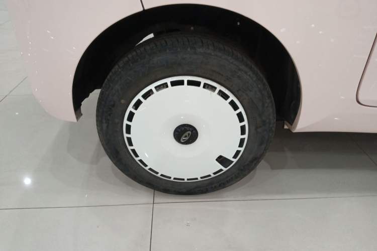 Used Chery QQ Ice Cream 2022 Taohuanxi Sweet Peach Edition Exterior 8