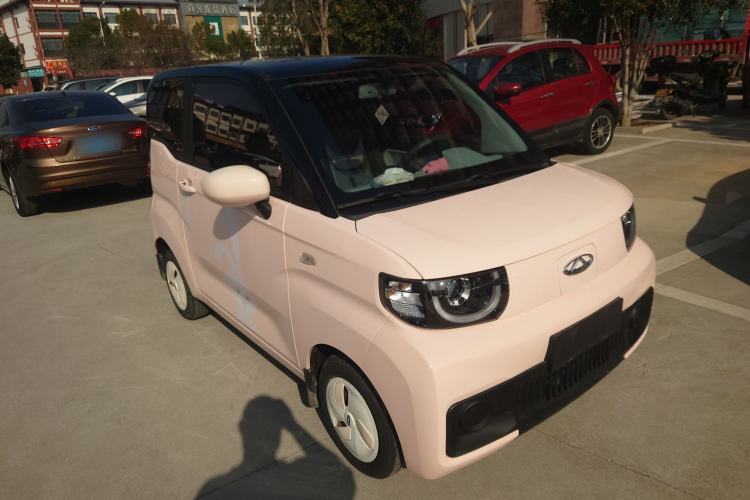 Used Chery QQ Ice Cream 2022 170km Sundae Phosphate Lithium-Ion Front Right 45 Deg