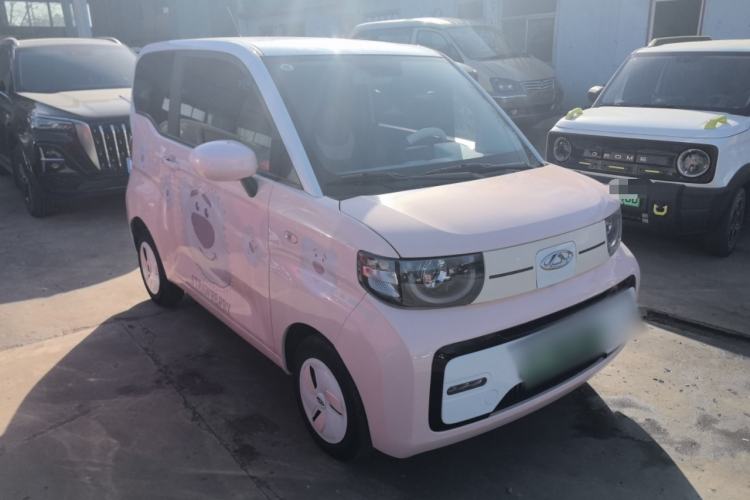 Used Chery QQ Ice Cream 2022 170km Sundae Phosphate Lithium-Ion Front Right 45 Deg