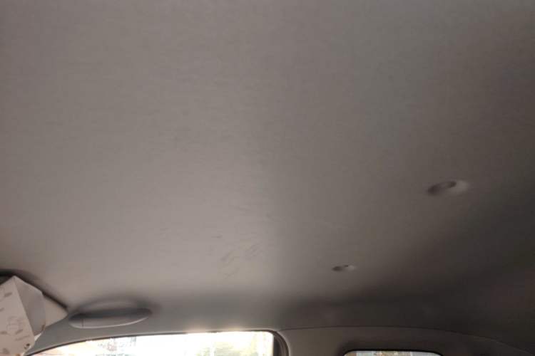 Used Chery QQ Ice Cream 2022 170km Sundae Phosphate Lithium-Ion Headliner