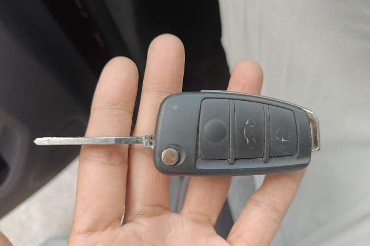 Used Chery QQ Ice Cream 2022 170km Sundae Phosphate Lithium-Ion Interior 1