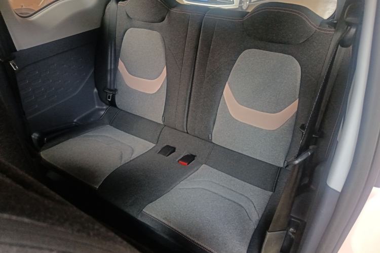 Used Chery QQ Ice Cream 2022 170km Sundae Phosphate Lithium-Ion Interior 1