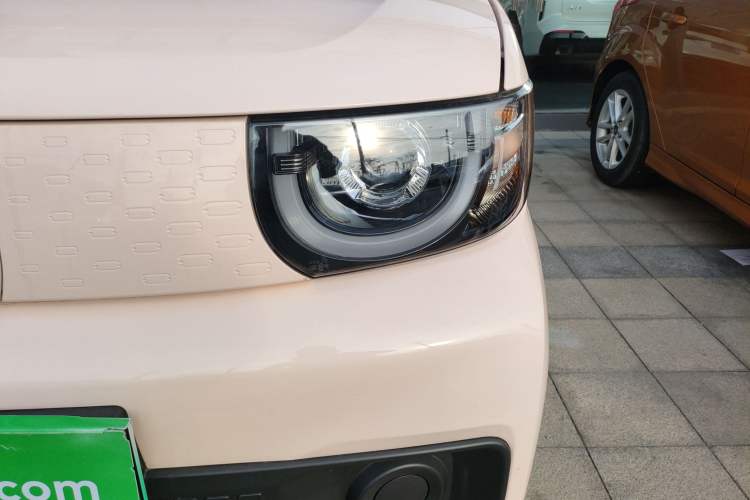Used Chery QQ Ice Cream 2022 170km Sundae Phosphate Lithium-Ion Left Front Headlight