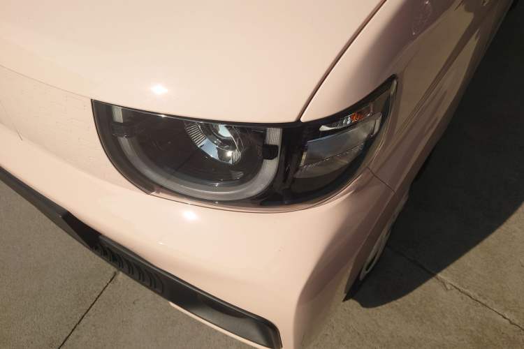 Used Chery QQ Ice Cream 2022 170km Sundae Phosphate Lithium-Ion Left Front Headlight