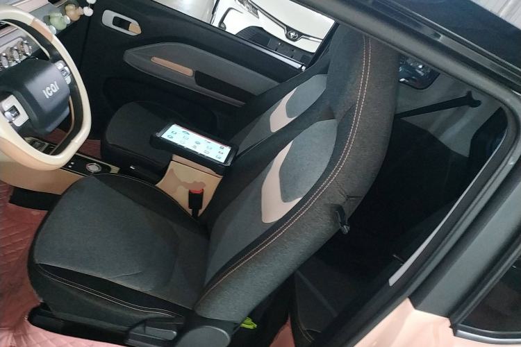 Used Chery QQ Ice Cream 2022 170km Sundae Phosphate Lithium-Ion Left Front Seat