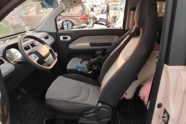 Used Chery QQ Ice Cream 2022 170km Sundae Phosphate Lithium-Ion Left Front Seat