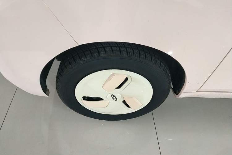 Used Chery QQ Ice Cream 2022 170km Sundae Phosphate Lithium-Ion Left Front Wheel Hub