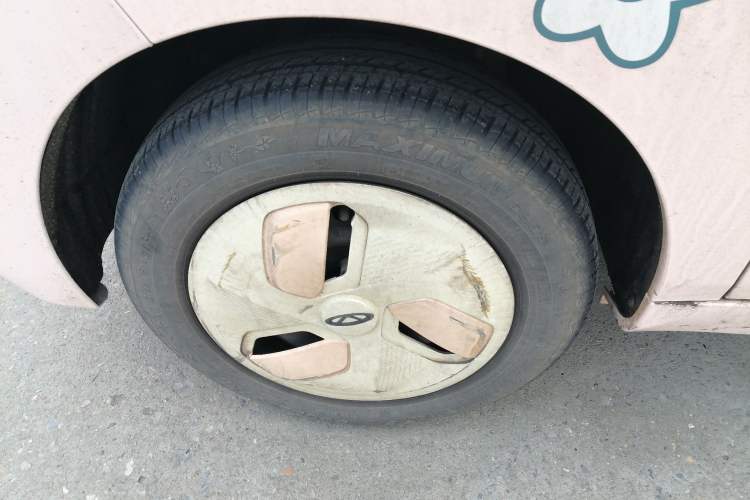 Used Chery QQ Ice Cream 2022 170km Sundae Phosphate Lithium-Ion Left Front Wheel Hub