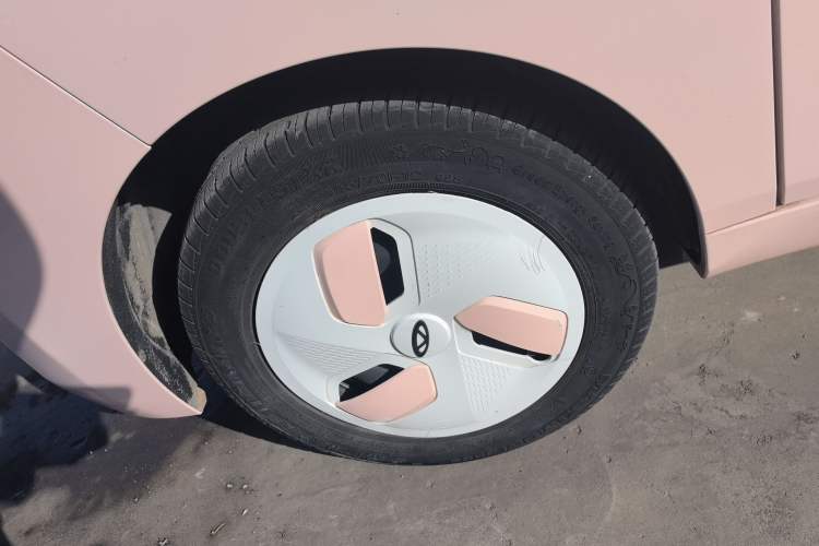 Used Chery QQ Ice Cream 2022 170km Sundae Phosphate Lithium-Ion Left Front Wheel Hub