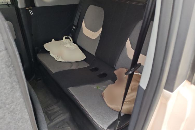 Used Chery QQ Ice Cream 2022 120km Conical Shape Lithium Iron Phosphate Left Rear Seat