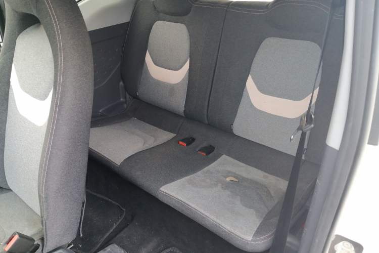 Used Chery QQ Ice Cream 2022 170km Sundae Phosphate Lithium-Ion Left Rear Seat