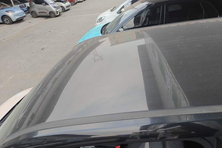 Used Chery QQ Ice Cream 2022 170km Sundae Phosphate Lithium-Ion Roof