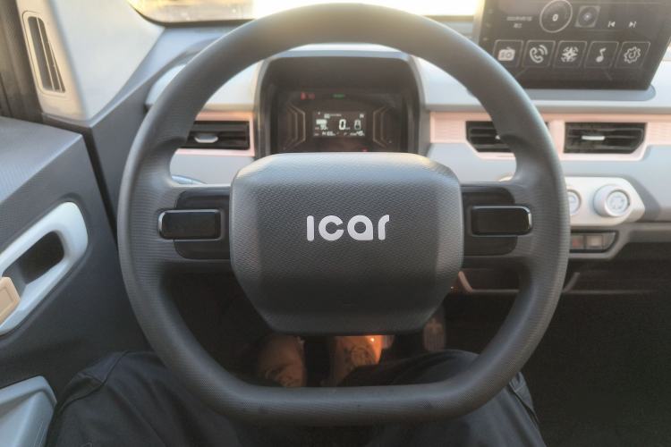 Used Chery QQ Ice Cream 2022 120km Milkshake Phosphate Lithium-Iron Steering Wheel