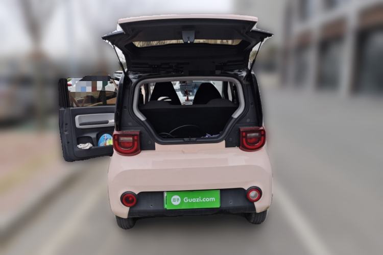 Used Chery QQ Ice Cream 2022 120km Conical Shape Lithium Iron Phosphate Trunk