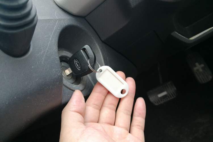 Used Chery QQ Ice Cream 2022 170km Sundae Phosphate Lithium-Ion Vehicle Key
