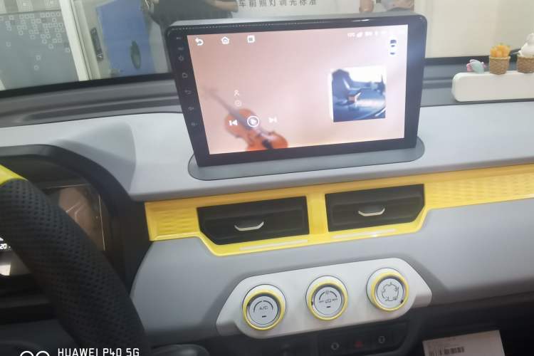 Used Chery QQ Ice Cream 2022 120km Milkshake Phosphate Lithium-Iron Audio And AC Panel