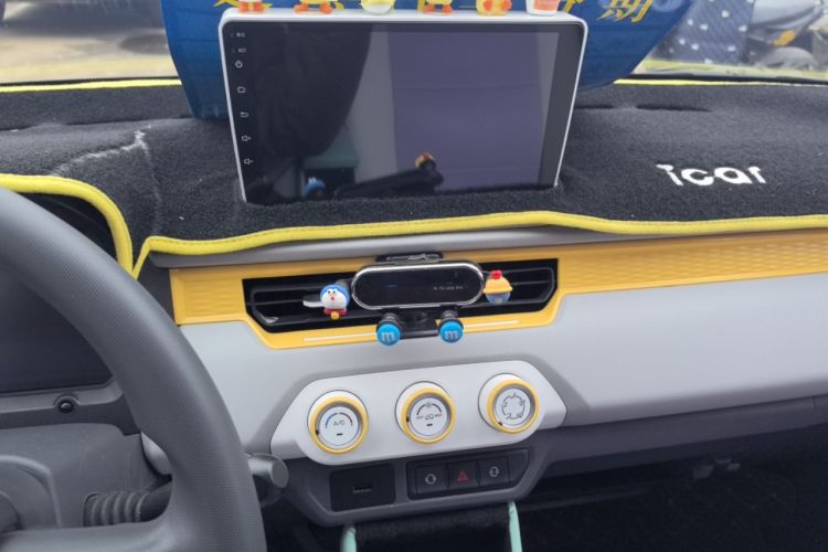 Used Chery QQ Ice Cream 2022 170km Sundae Phosphate Lithium-Ion Audio And AC Panel