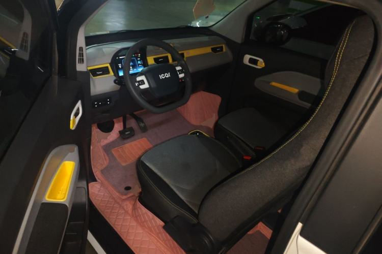 Used Chery QQ Ice Cream 2022 170km Sundae Phosphate Lithium-Ion Driver Seat