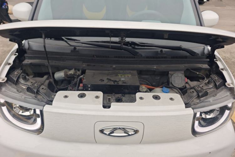Used Chery QQ Ice Cream  Engine Bay