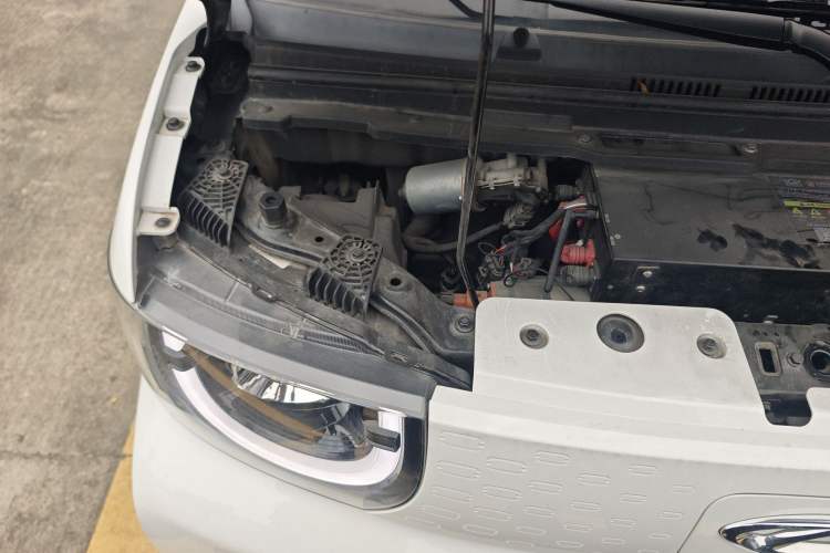 Used Chery QQ Ice Cream  Engine Bay Right
