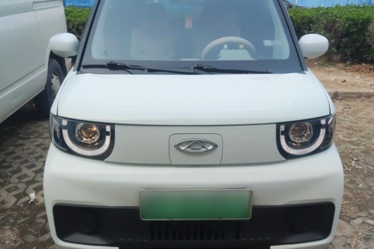 Used Chery QQ Ice Cream 2022 120km Conical Shape Lithium Iron Phosphate Exterior 2