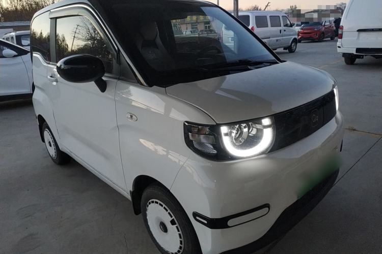 Used Chery QQ Ice Cream 2022 170km Sundae Phosphate Lithium-Ion Exterior 2