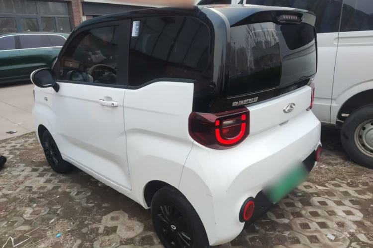 Used Chery QQ Ice Cream 2022 120km Conical Shape Lithium Iron Phosphate Exterior 3