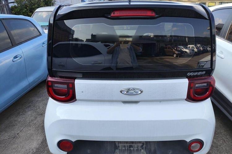 Used Chery QQ Ice Cream 2022 170km Sundae Phosphate Lithium-Ion Exterior 4