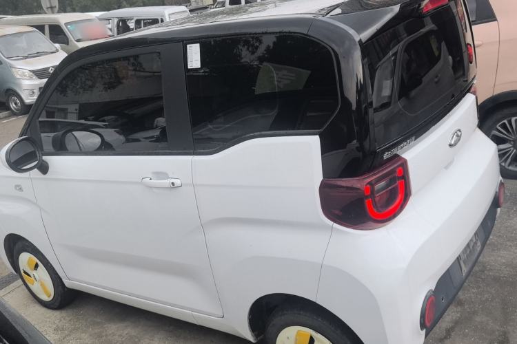 Used Chery QQ Ice Cream 2022 170km Sundae Phosphate Lithium-Ion Exterior 5